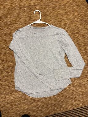 Vince  Heather Gray Long-Sleeve Crewneck Tee